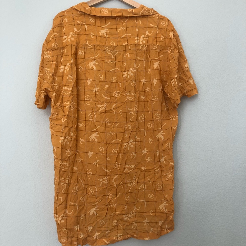 Misfit Button Up - Picture 2 of 3